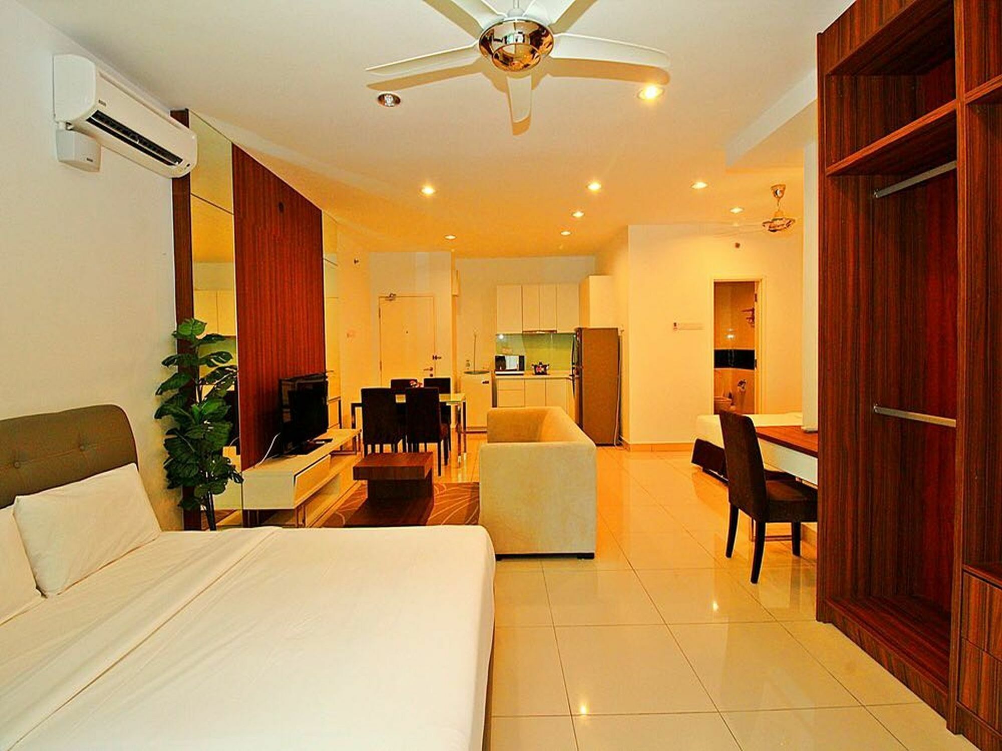 Mansion One Service Apartment George Town Exterior photo