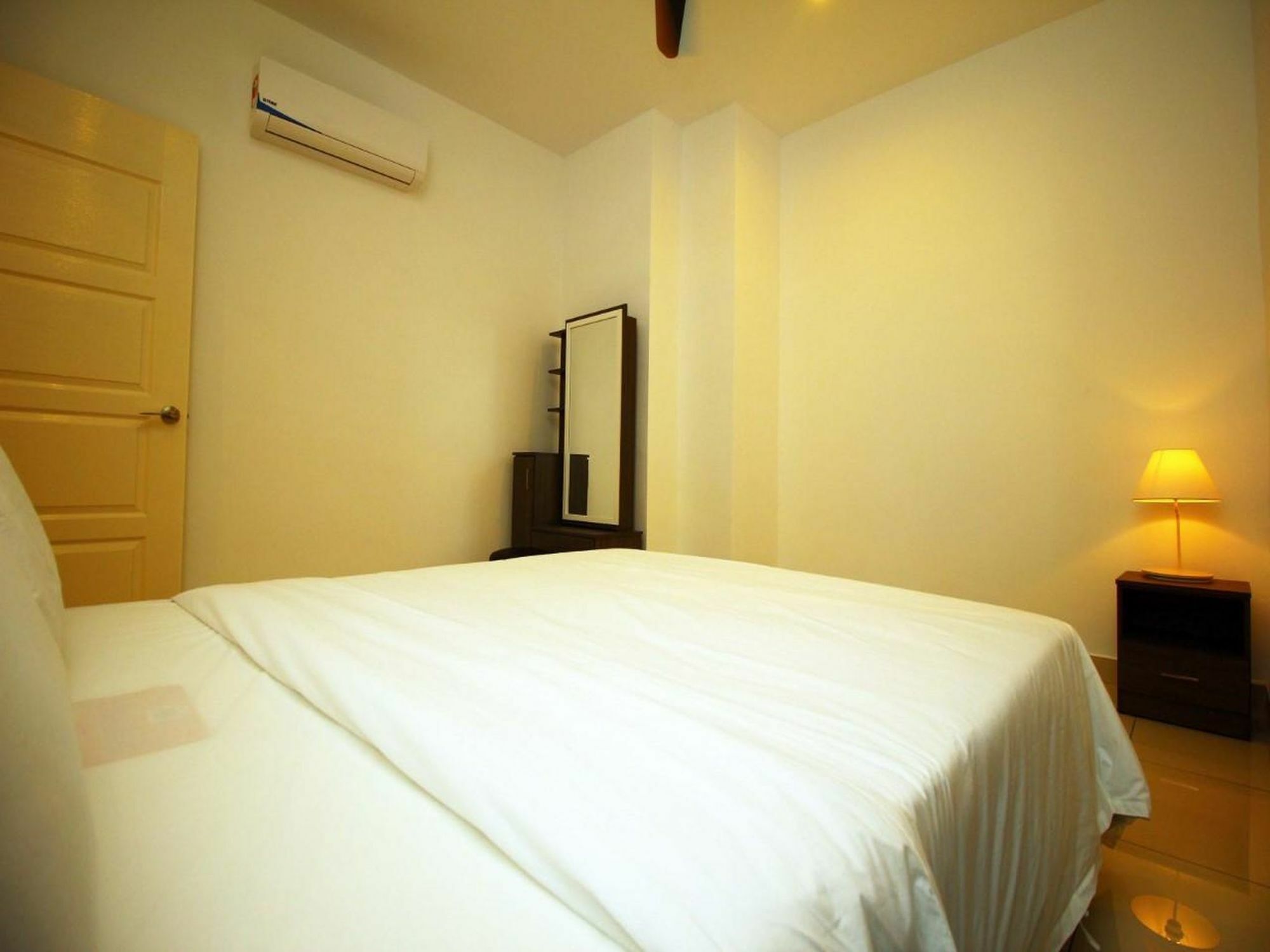 Mansion One Service Apartment George Town Exterior photo