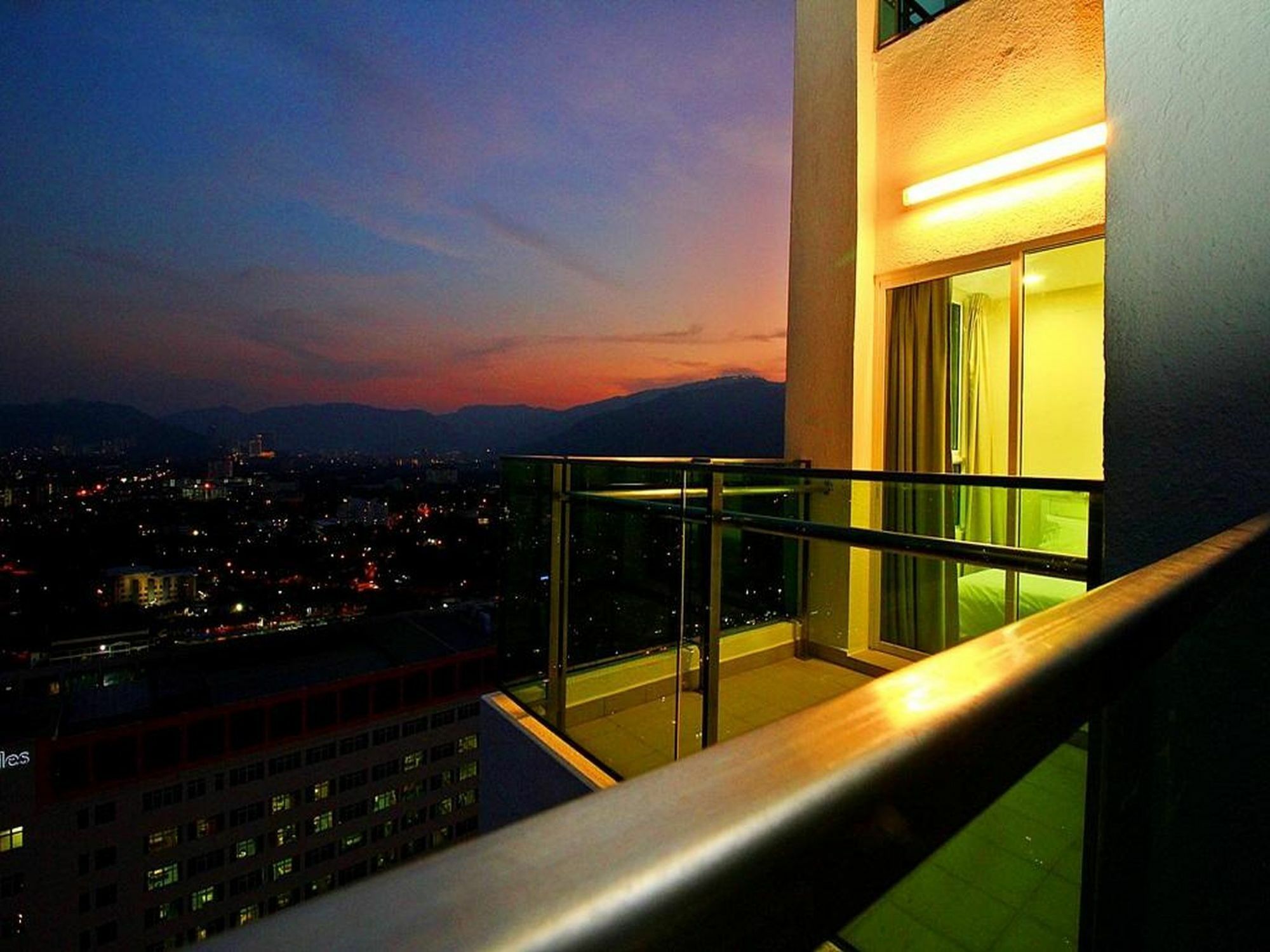 Mansion One Service Apartment George Town Exterior photo