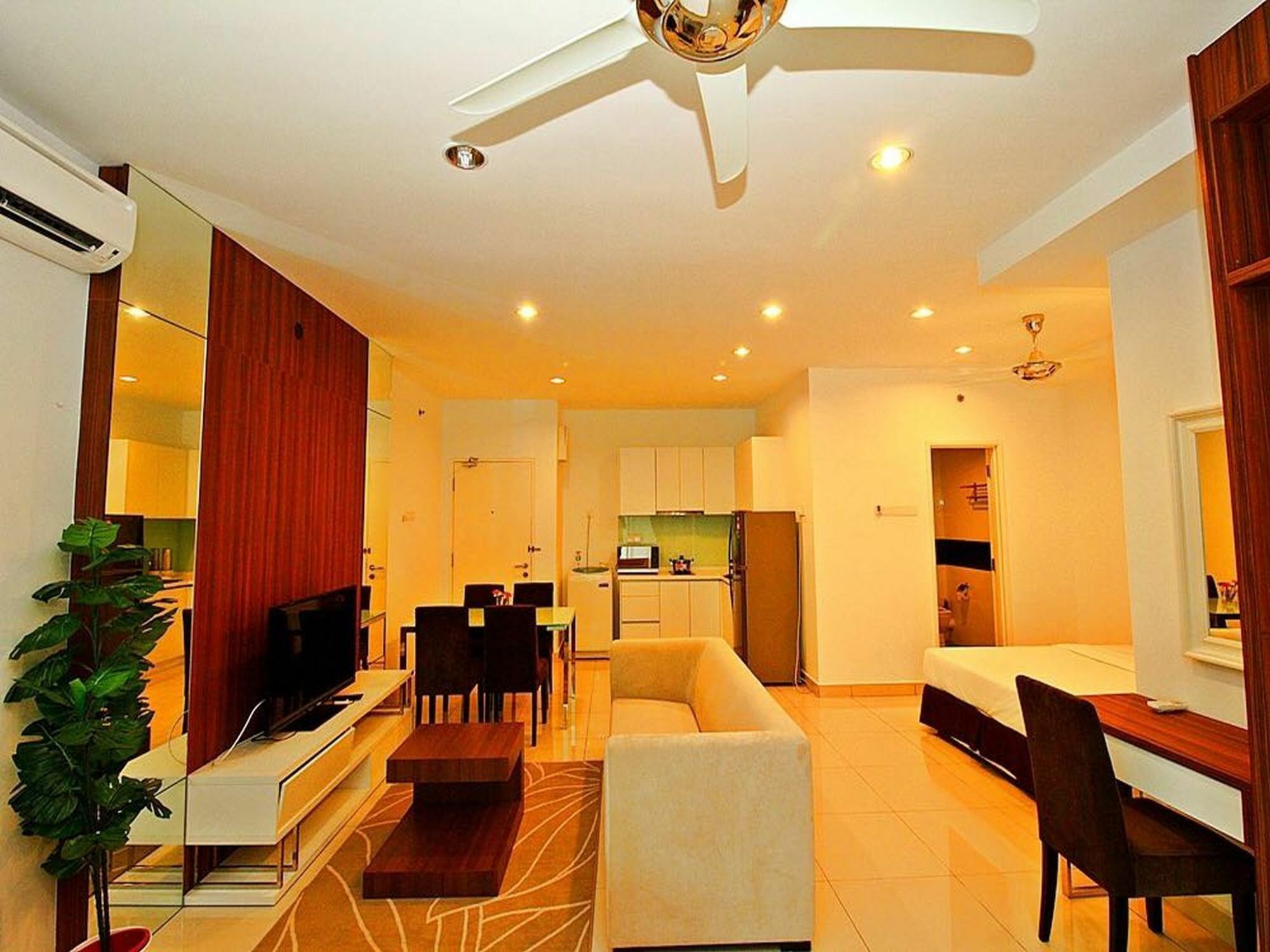 Mansion One Service Apartment George Town Exterior photo